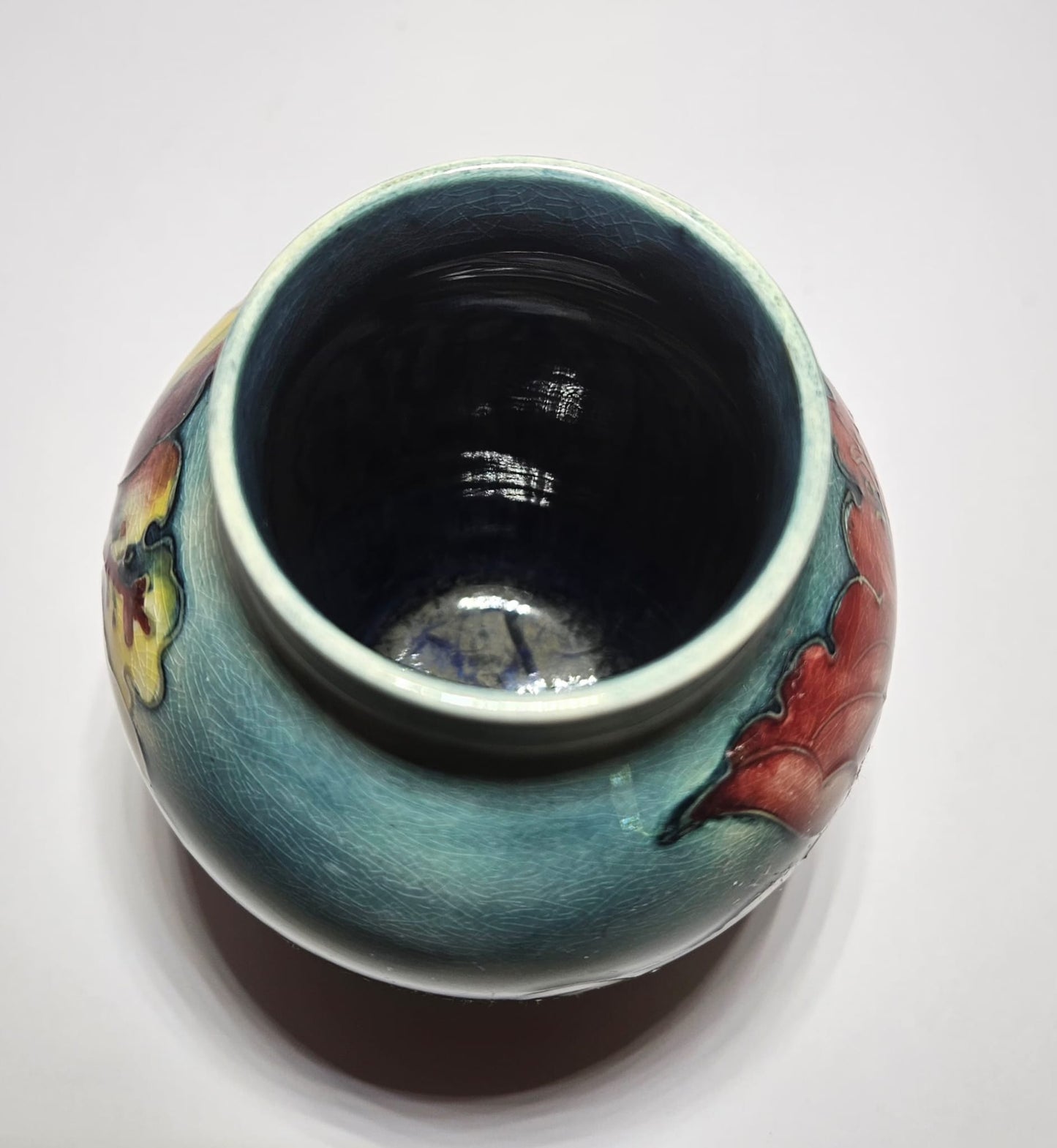 Vintage Moorcroft flambe glaze Pottery Hibiscus Pattern Vase