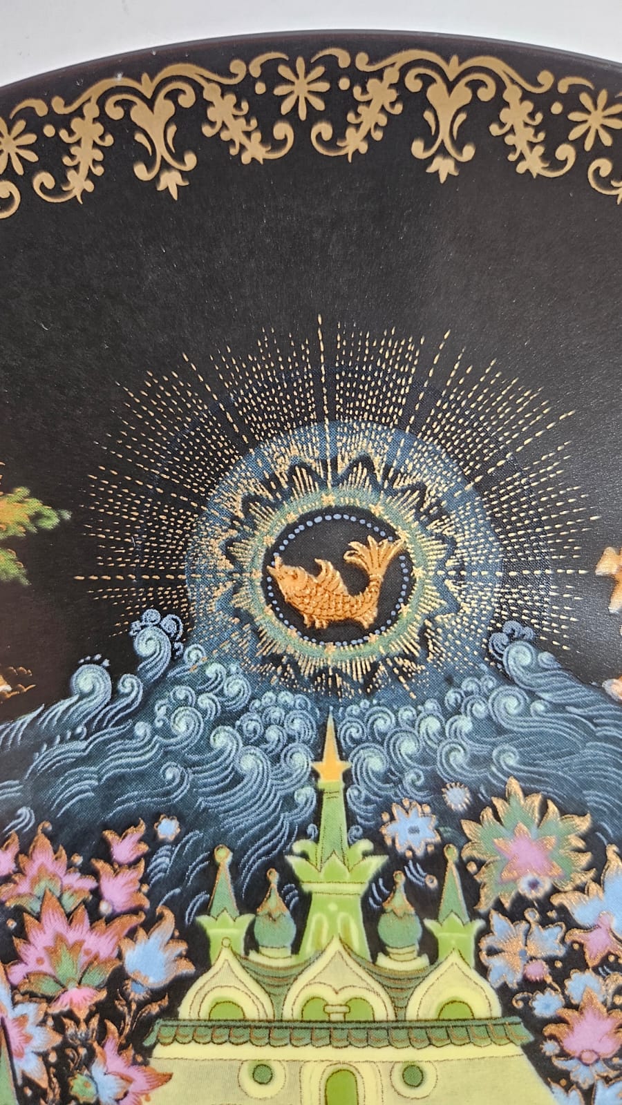 PALEKH Russian Legends "Tale of Fisherman and the Golden Fish" Plate.N Lopalin 5