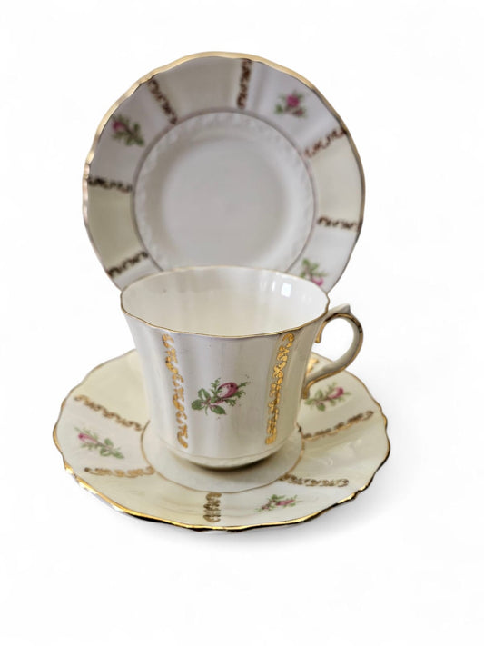 Vintage Old Royal Bone China England TRIO Pink Roses 1846 Stamp 2978