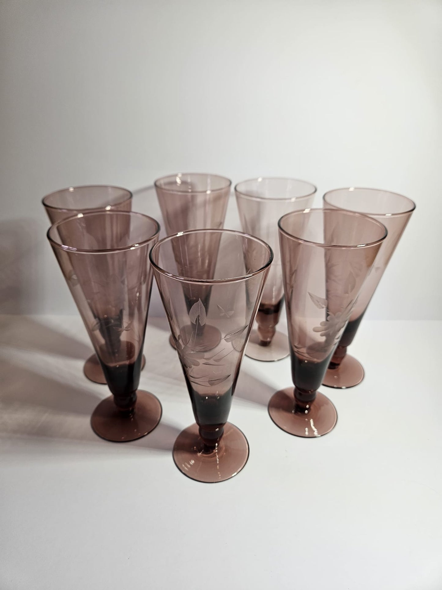 7 x Vintage mauve Parfait Wine Pilsner Glasses Flower design etched