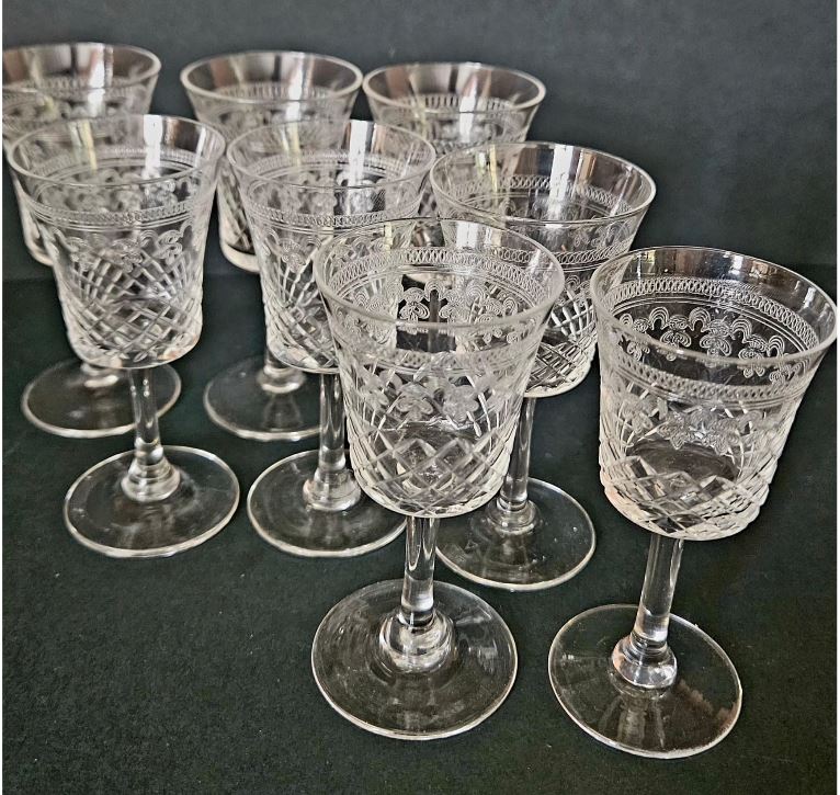 Set of 8 x small Pall Mall Lady Hamilton aperitif glasses Edwardian Era 50cl