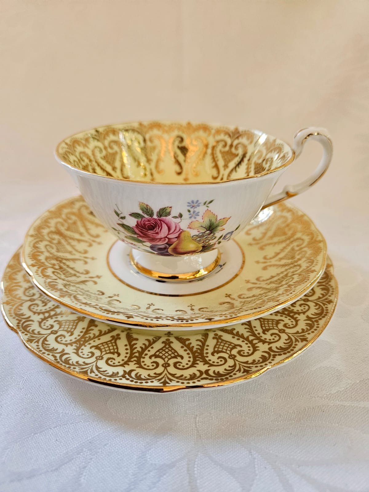 Paragon By "Appointment to Her Majesty The Queen" Pale Yellow Tea-set trio with Rose and Fruit