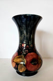 Vase à grenades à graines de style William Moorcroft (18 cm)