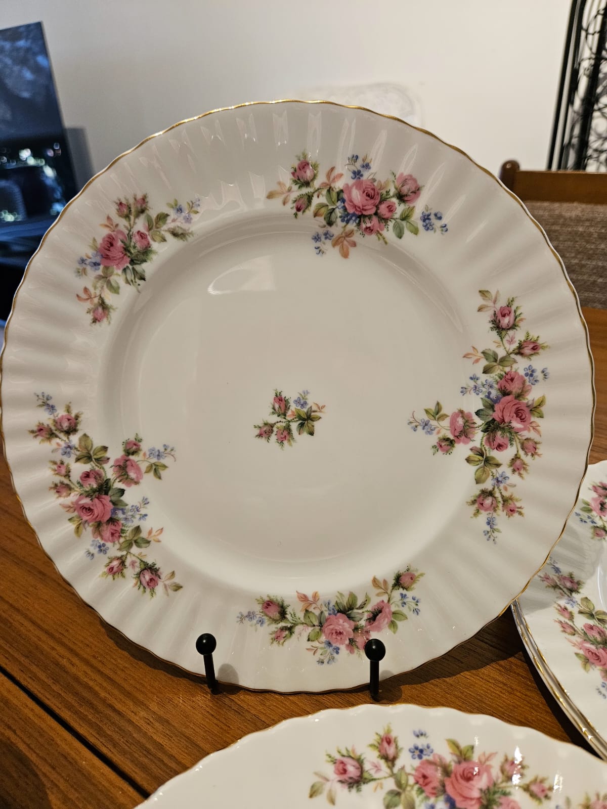 6 x Royal Albert "MOSS ROSE" Dinner Plates 26cm
