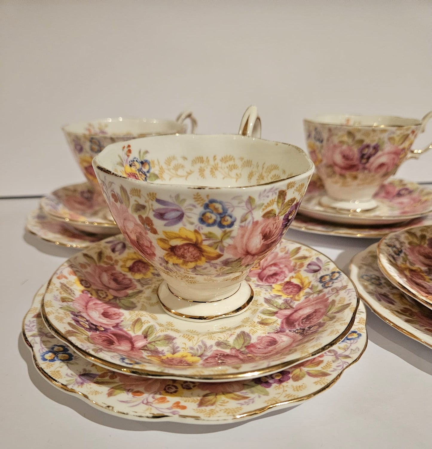 Royal Albert Serena Tea set 12 Pieces, Bone China , Made in England c.1940