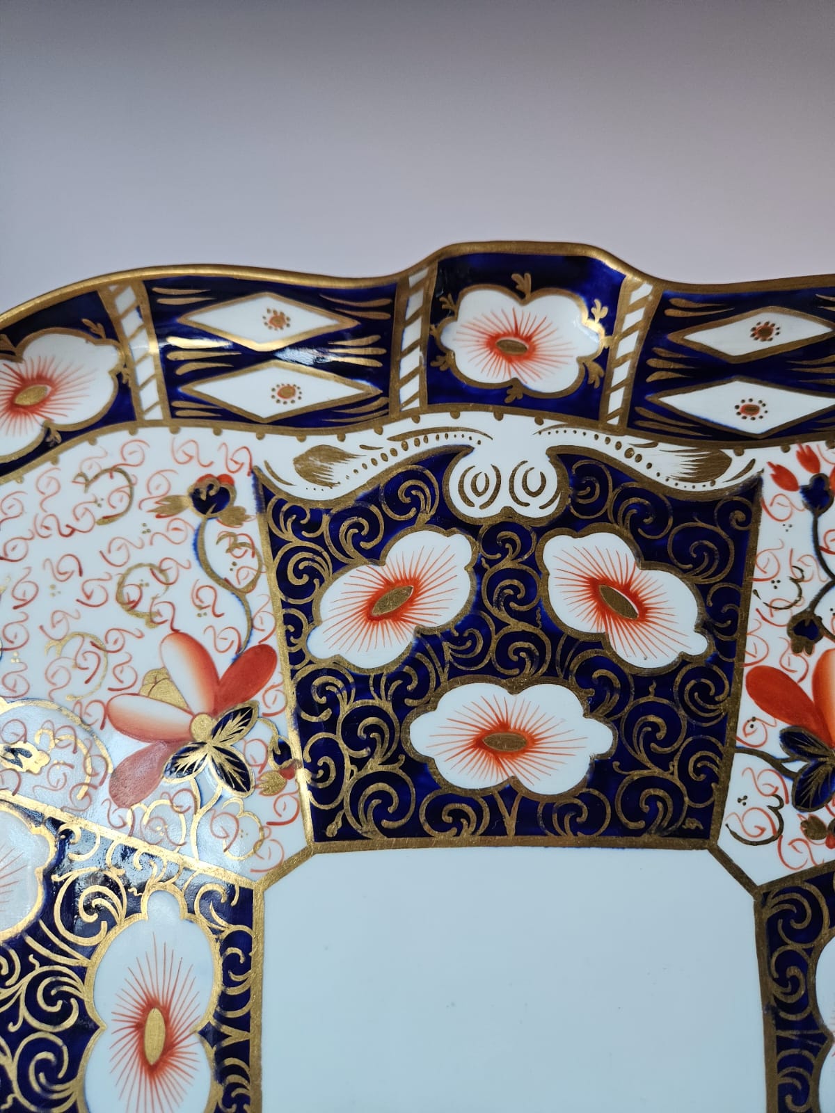 Plat rectangulaire Royal Crown Derby Rare 2451 Traditionnel Imari Grand Format C.1903