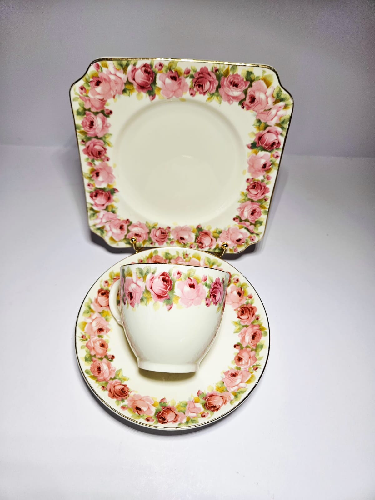 Royal Doulton "Raby Rose "Trio c1937-38 V1503
