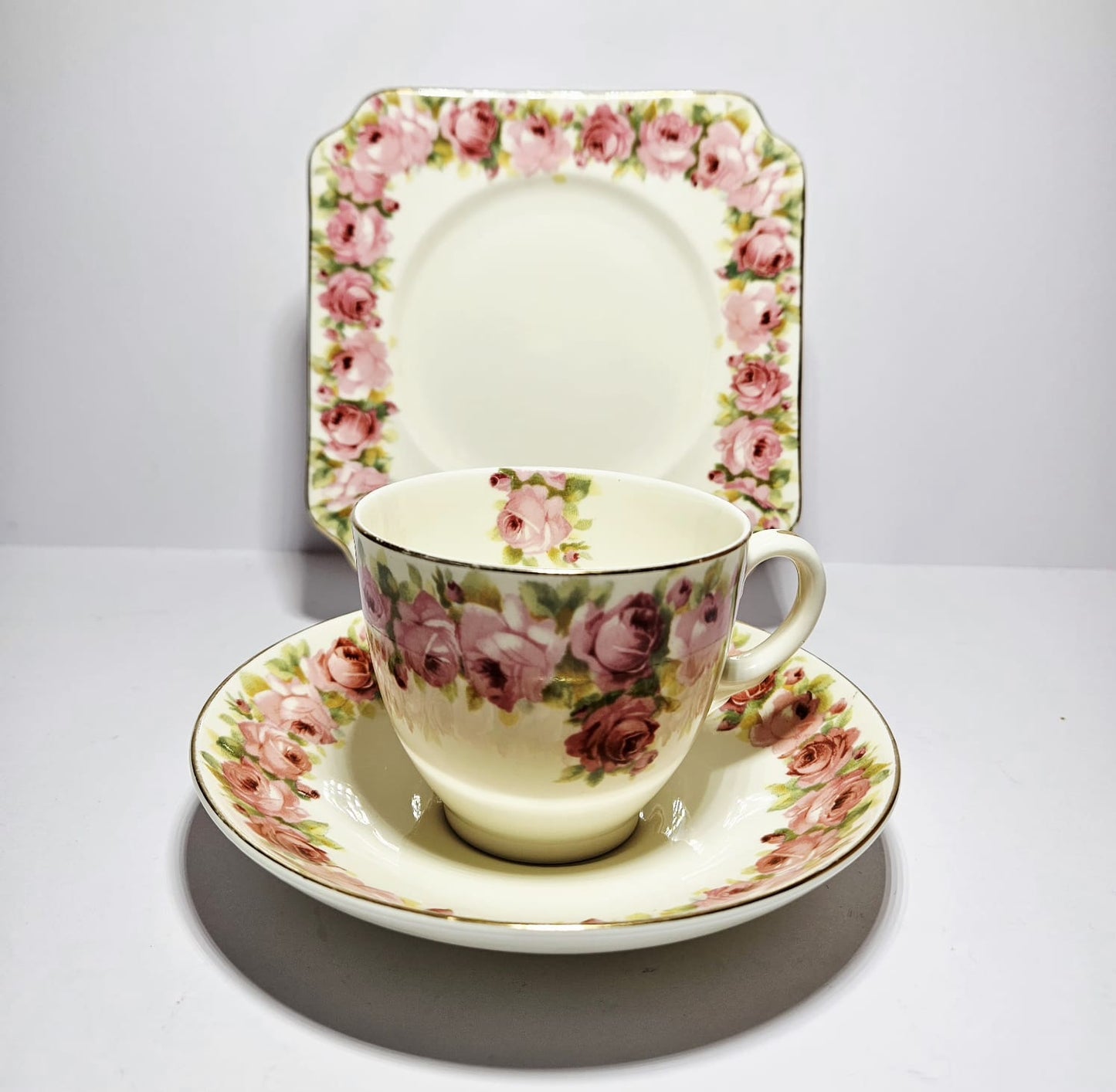 Royal Doulton "Raby Rose "Trio c1937-38 V1503