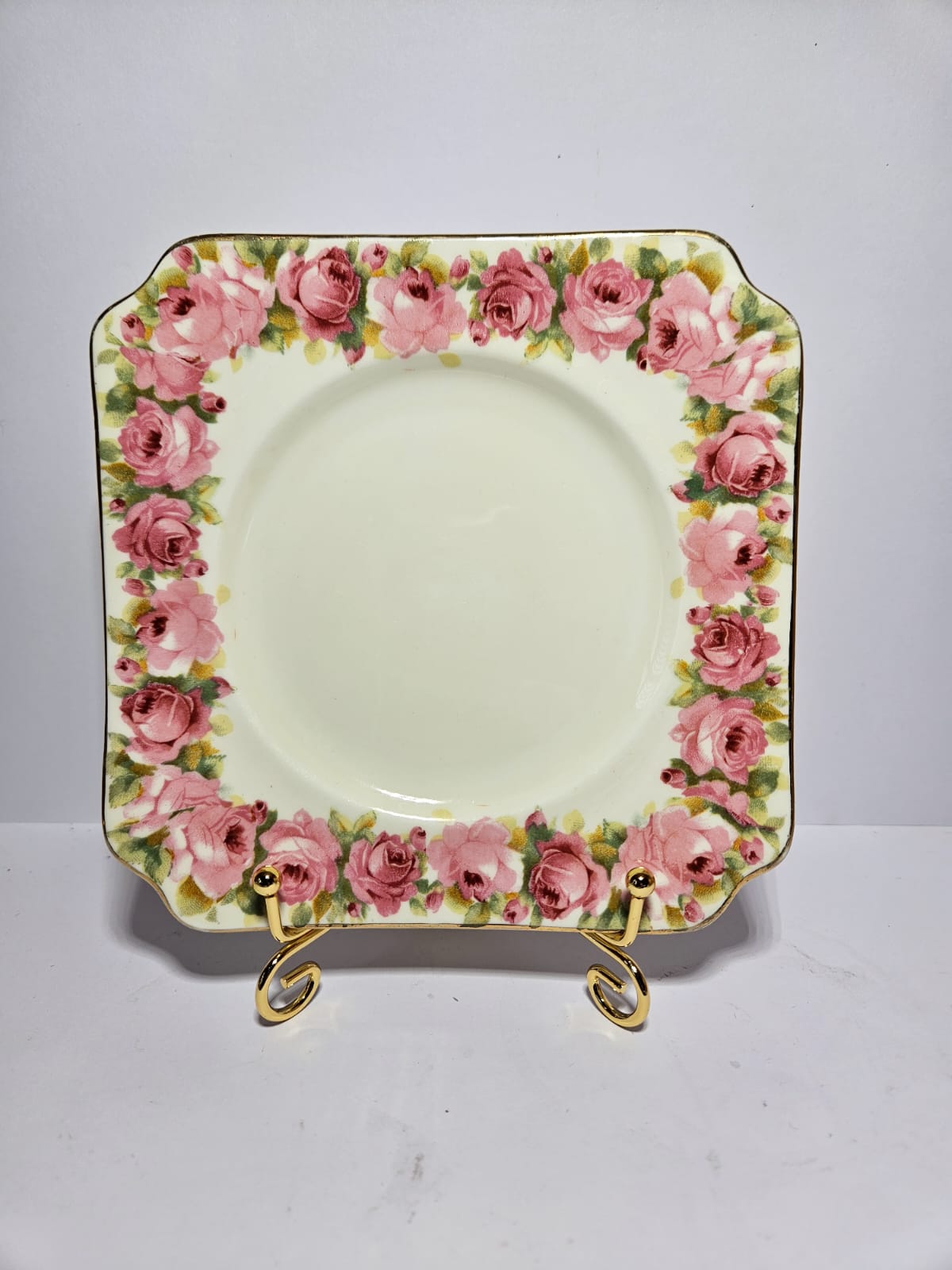 Royal Doulton "Raby Rose "Trio c1937-38 V1503
