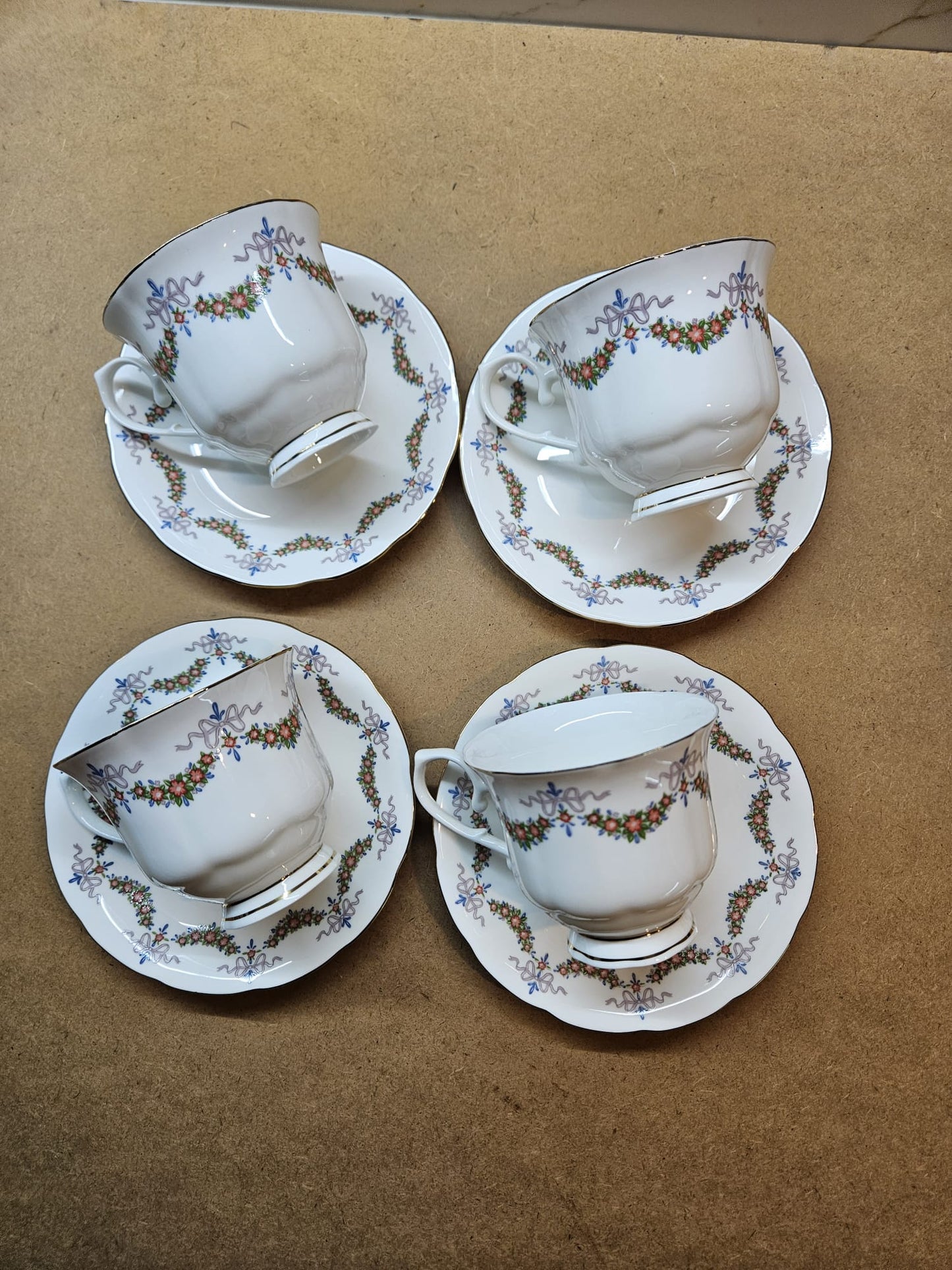 Four Royal Wessex China Spring Garlands Tea cups duos