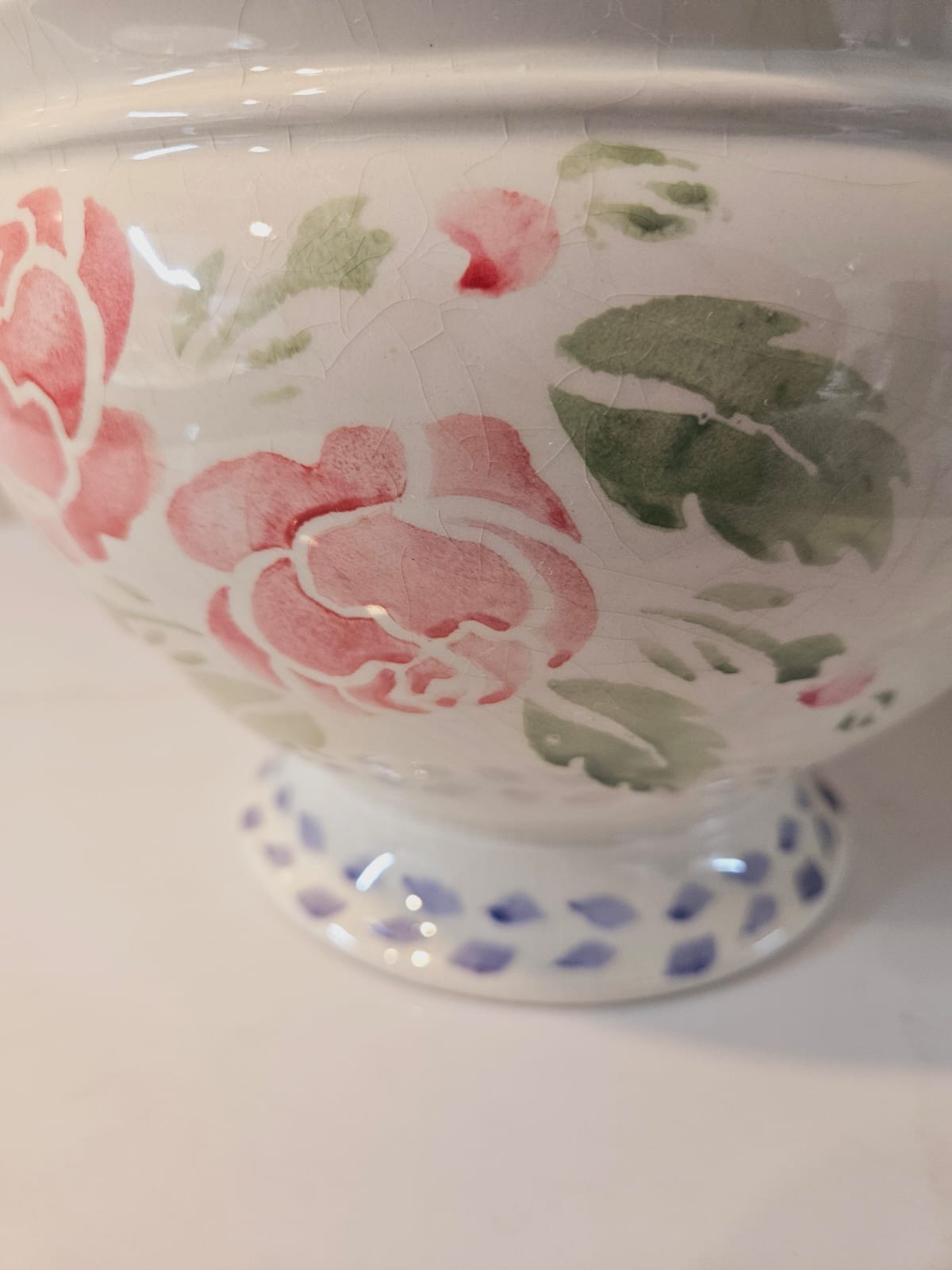 Large Royal Winton Spongeware Pottery Tureen - French Roses pattern