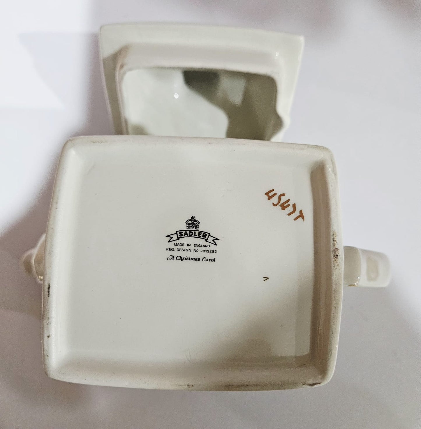 RARE Vintage Sadler Teapot & Mug Pavilion Series "The Carolers"