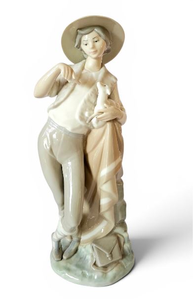 Vintage Lladro Porcelain “Shepherd” Figurine Gloss Finish Retired #4834
