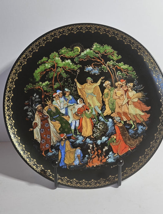 Russian "The 12th Month" Porcelain 1990 Collector Plate Bradex No. 60-V25-1.10