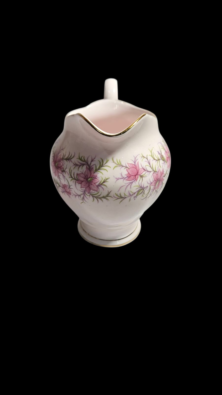 Royal Tuscan fine bone china in the pink "Love in the Mist" pattern 4 people Tea Set