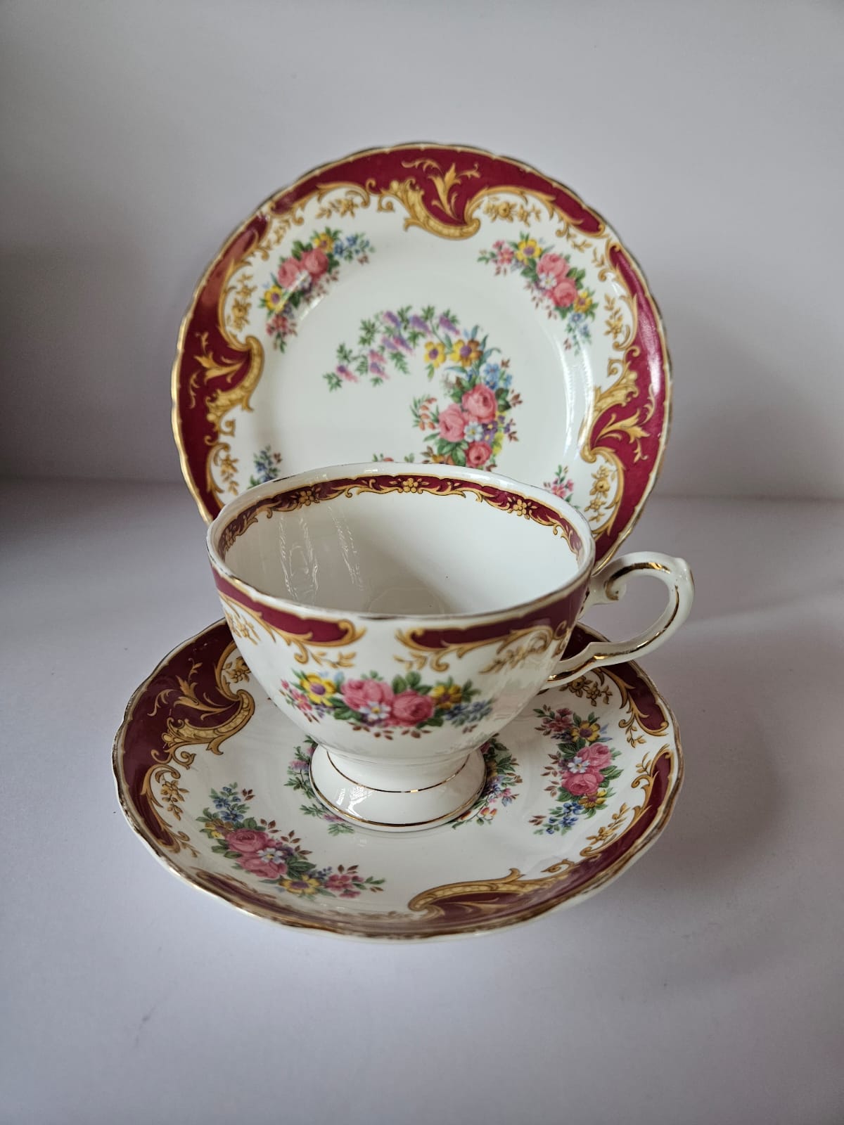 Vintage Tuscan Fine Bone China 'NAPLES' Maroon Tea set for 4, circa 1947