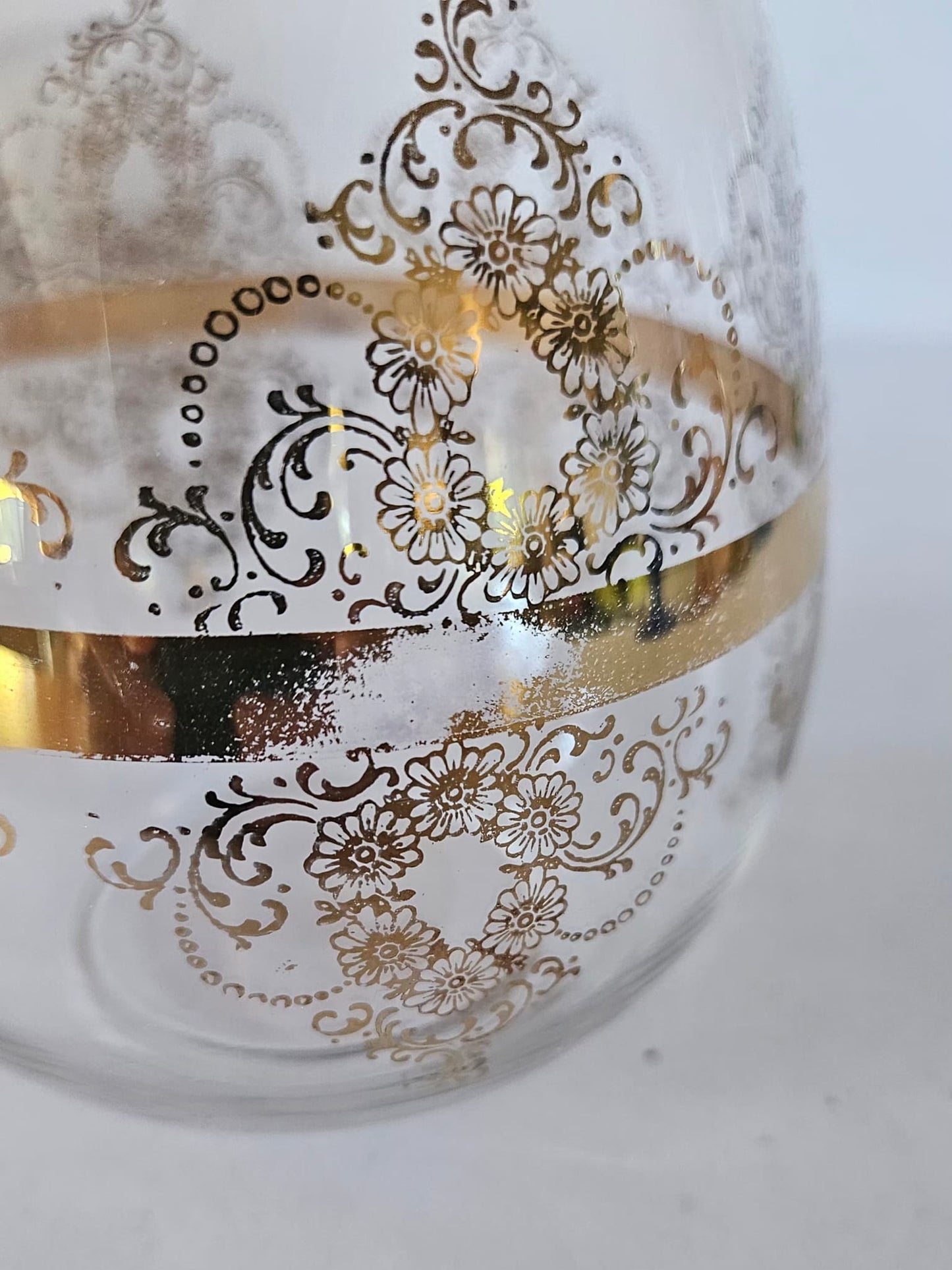 Vintage Vecchia MURANO Decanter & 8 matching glasses 22 Karat Gold leaf