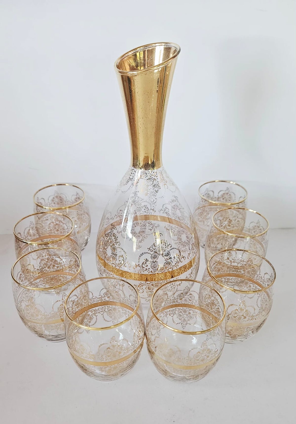 Vintage Vecchia MURANO Decanter & 8 matching glasses 22 Karat Gold leaf