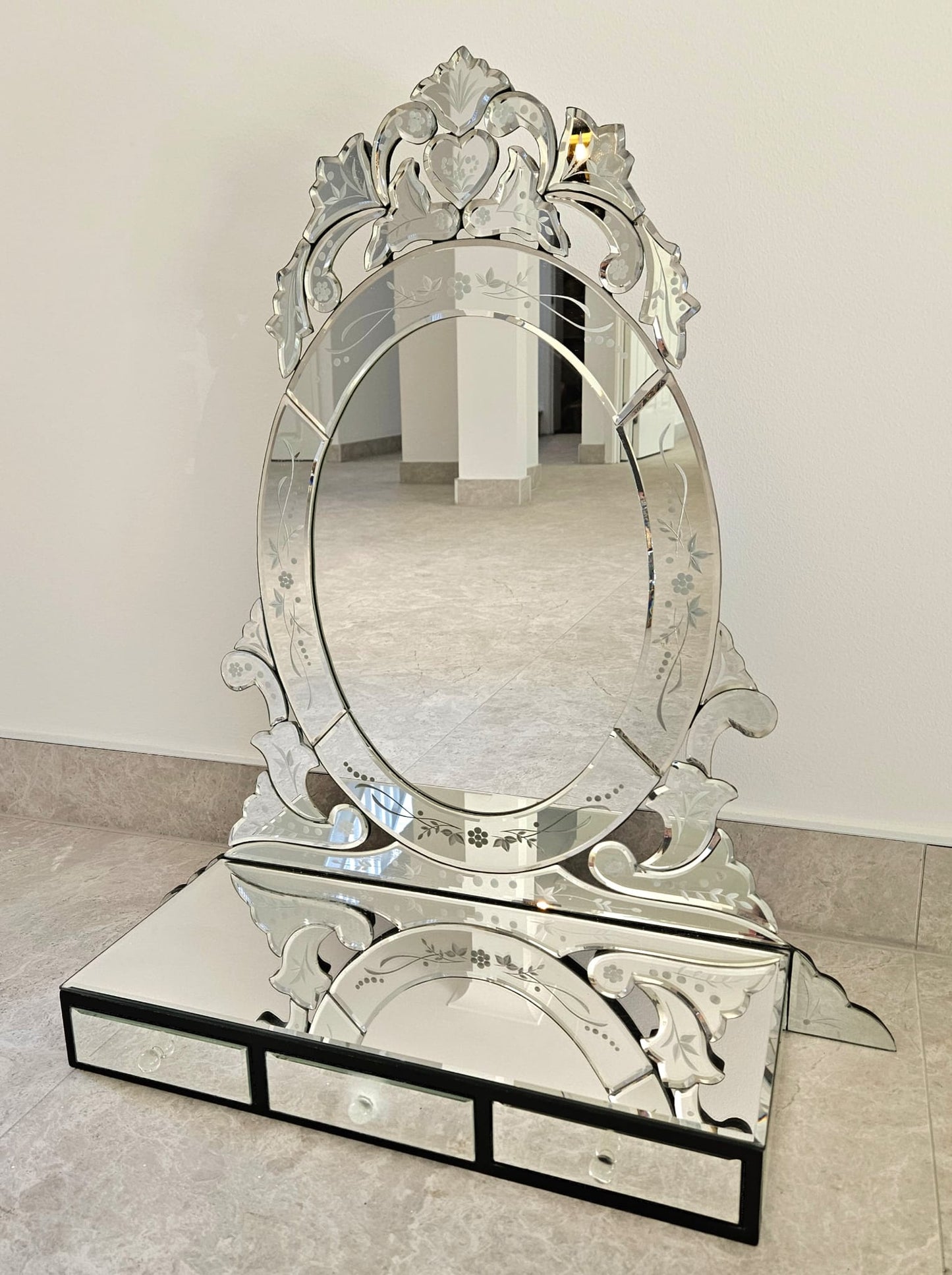 Beautiful Venetian Mirror with jewelry Boxes