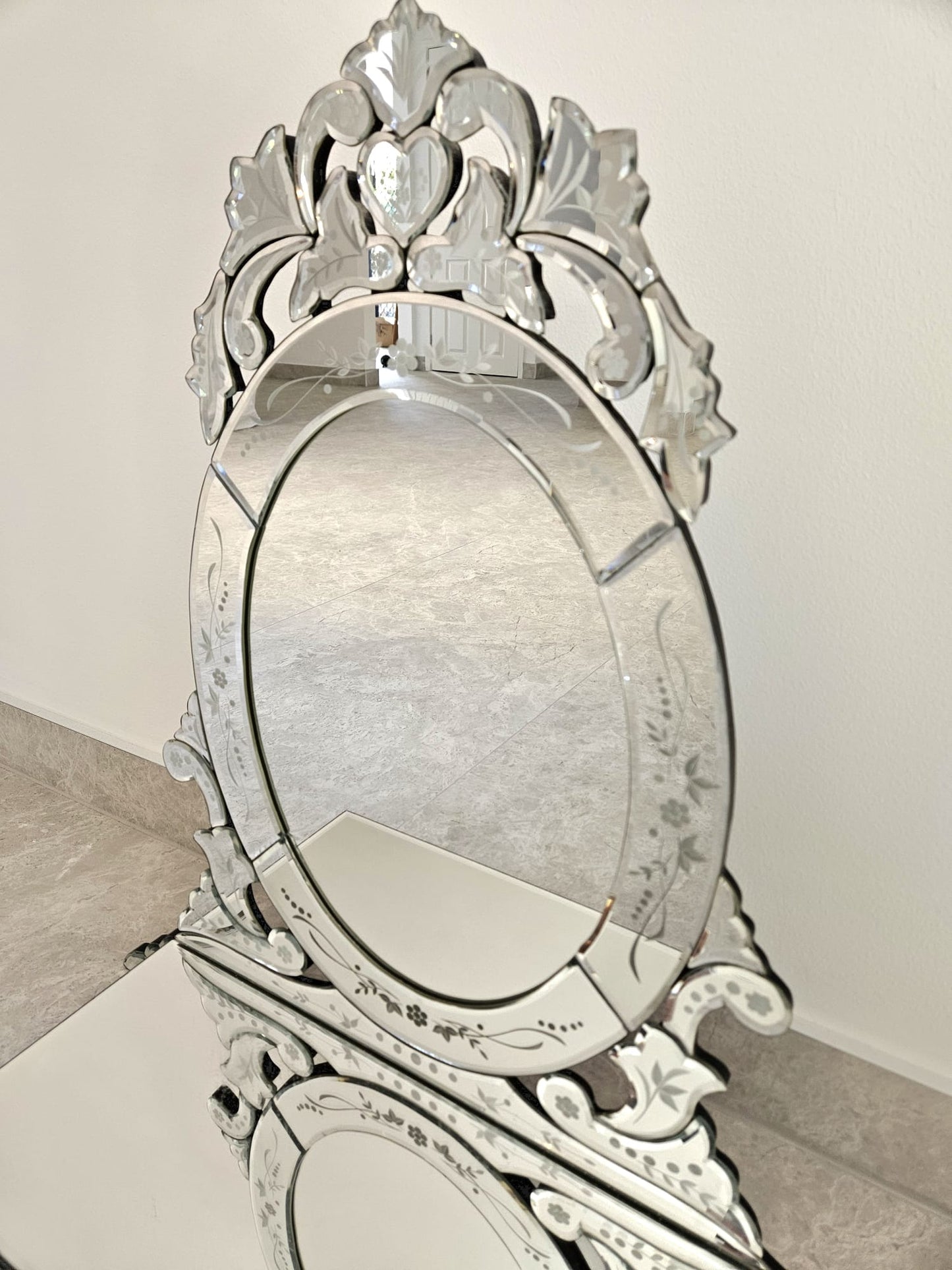 Beautiful Venetian Mirror with jewelry Boxes