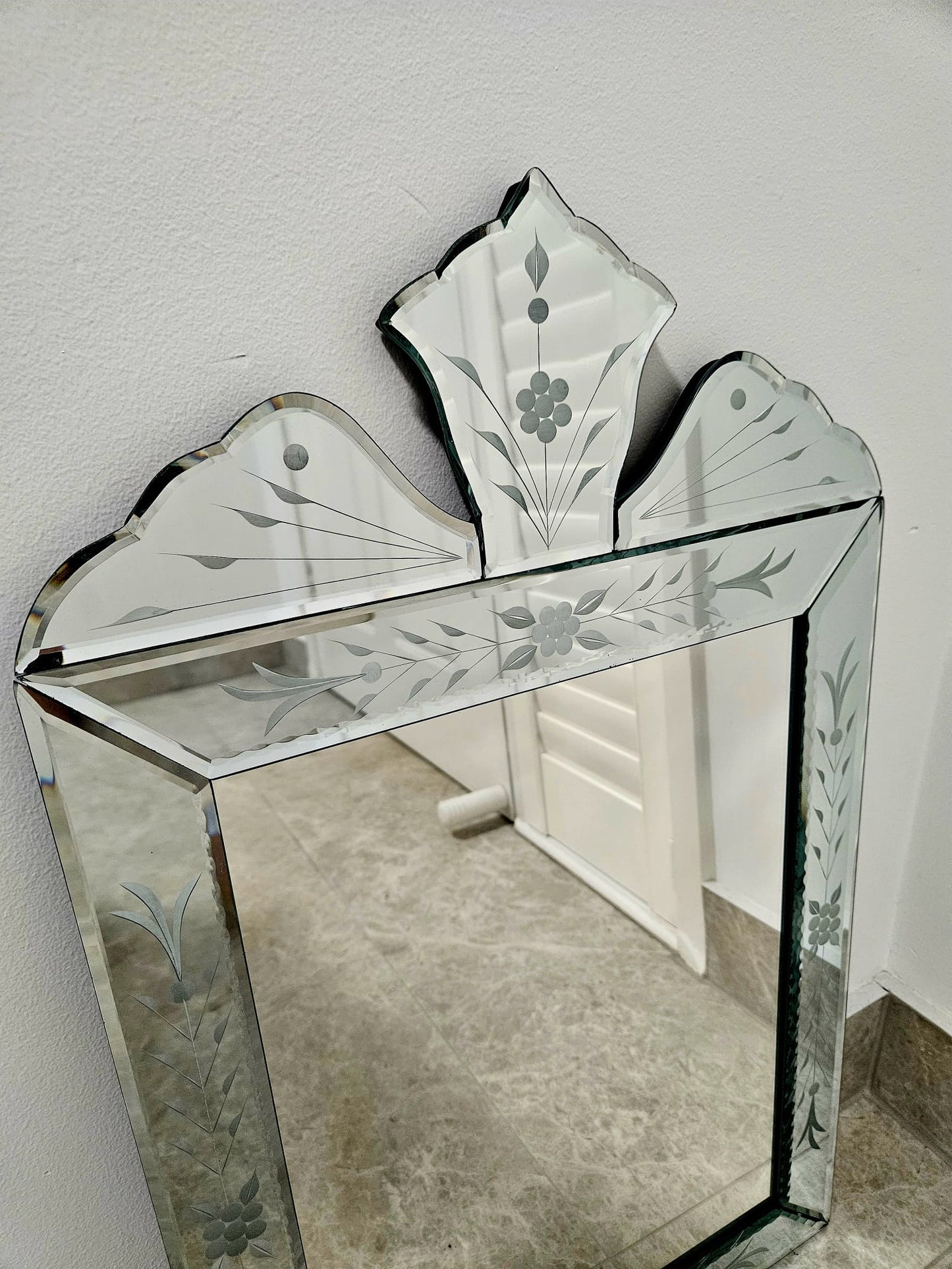 Lovely rectangular Venetian Mirror