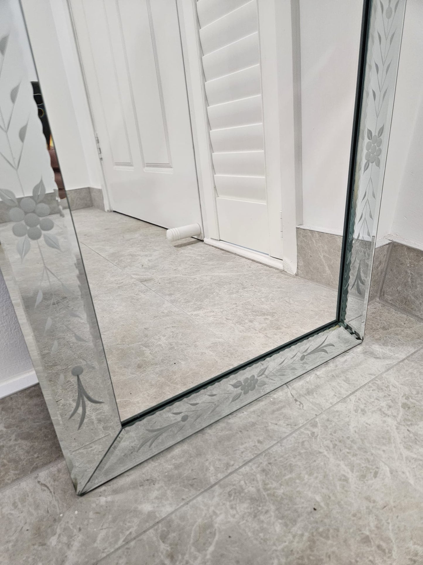 Lovely rectangular Venetian Mirror