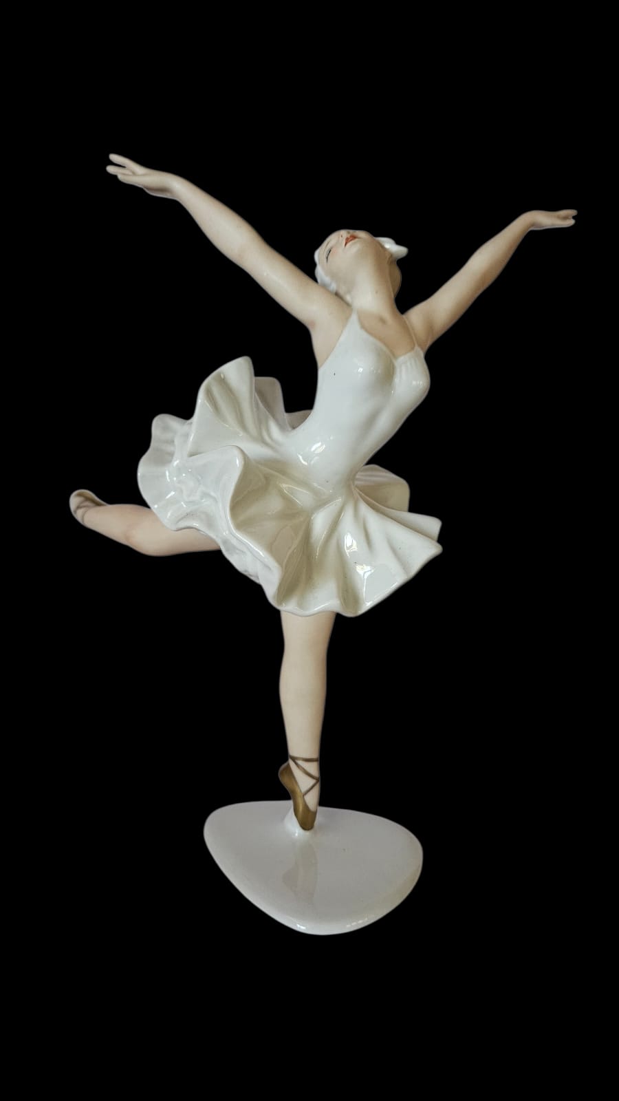 Rare Wallendorf Ballerina Figurine Porcelain GDR East Germany 1764