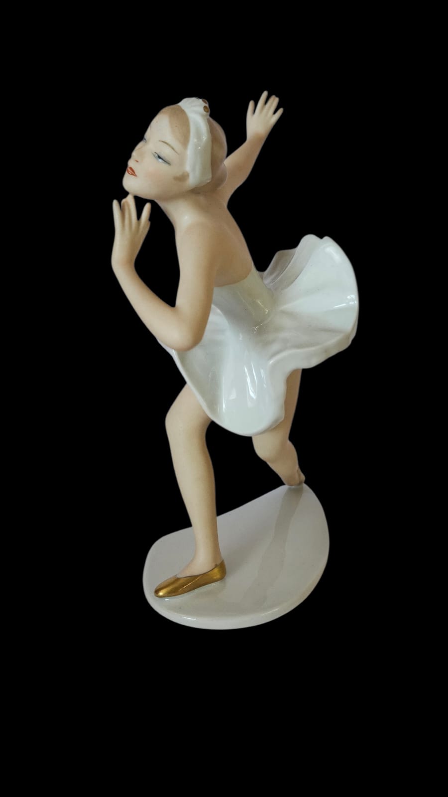 Vintage Rare Wallendorf Ballerina Figurine Porcelain GDR East Germany 1764