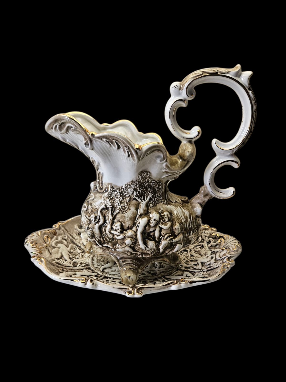 Vintage Capodimonte Water pitcher and Bassin set "Cherubs" with Gold Gilt