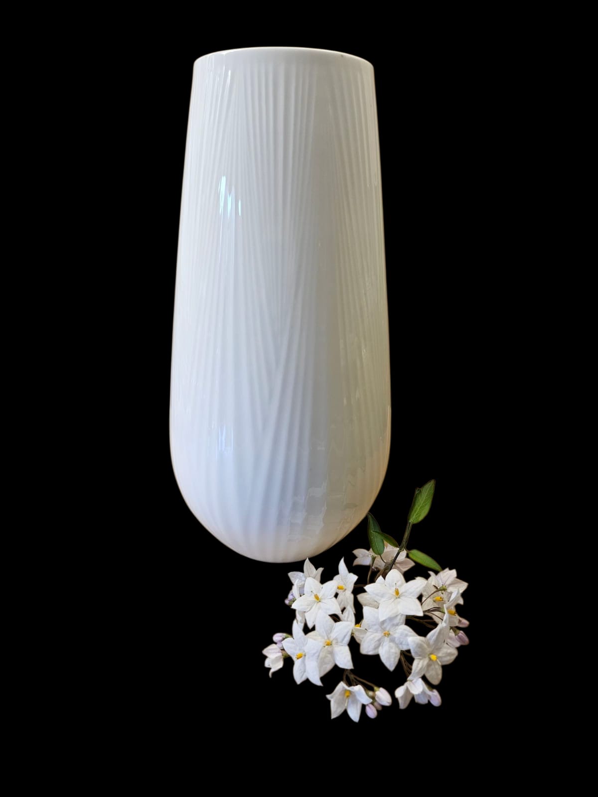 Wedgwood "White Folia" Tall Vase 30cm
